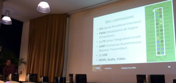 William Bell pendant sa présentation du Raspberry Pi