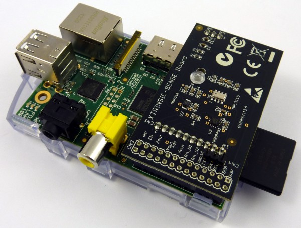 Carte Xtrinsic-Sense-Board Montée sur le Raspberry Pi