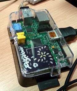 PiGlow sur Raspberry Pi avec Slitaz