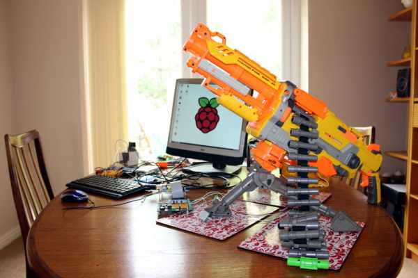 Commande d'une arme-jouet NERF