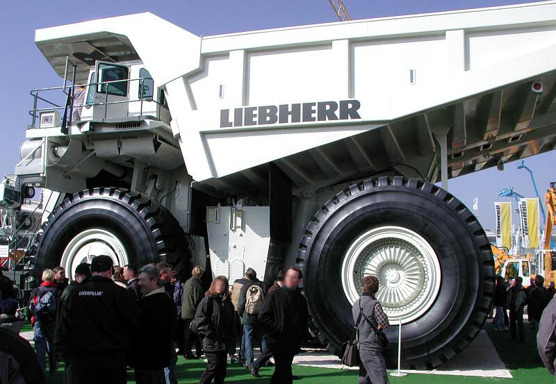 Pneu pour camion d'exploitation minière