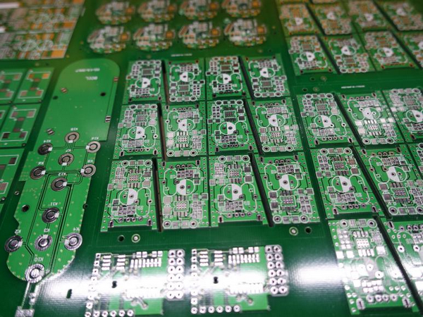 pcbprt - Fabrication artisanale de circuits par impression à jet d