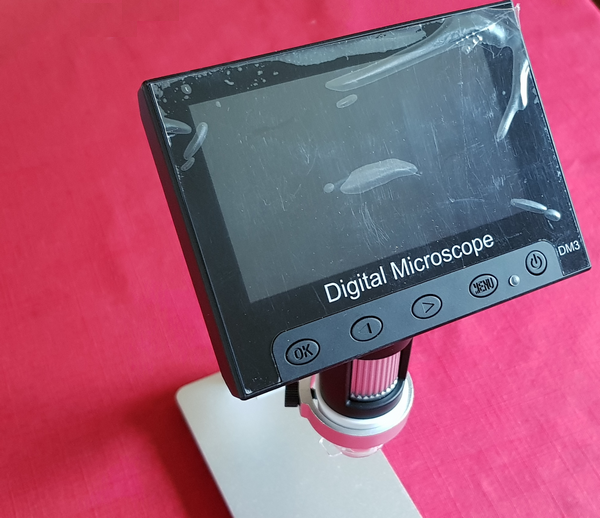 J'ai testé pour vous : un Microscope DM3-Z04 avec écran - Framboise 314, le  Raspberry Pi à la sauce française.