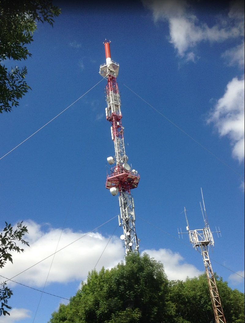 Les Pyl^nes du Mont Saint-Vincent - Pylône TV et radioamateur