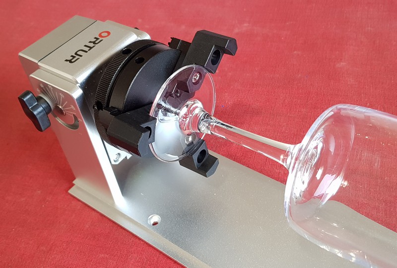 Ortur Mandrin rotatif (Rotary chuck) pour graveur Laser YRC1.0
