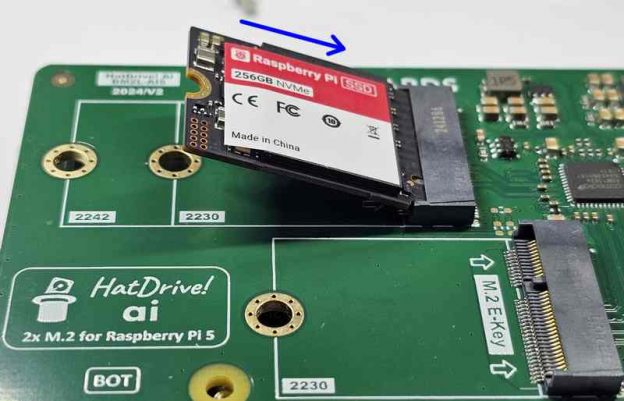 Raspberry Pi 5 avec SSD 256 Go et Accélérateur AI Coral M.2 sur carte ...
