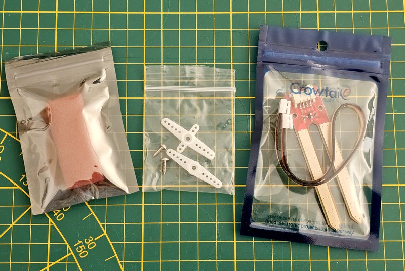 Sachet Arduino Nano, accessoires servo SG90 et capteur d'humidit&eacute; du sol