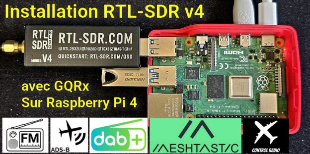 Dongle RTL-SDR v4 connecté en USB sur une carte Raspberry Pi 4 pour réception radio logicielle FM DAB+ ADS-B et Meshtastic.
